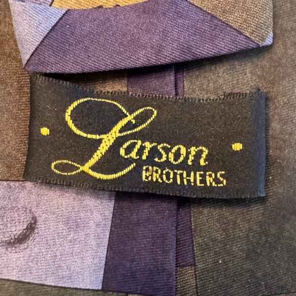 Men's Necktie Sport Golf Swing Golf Caddy Larson Brothers Ties 100% Silk 60" 4"W - Picture 8 of 9